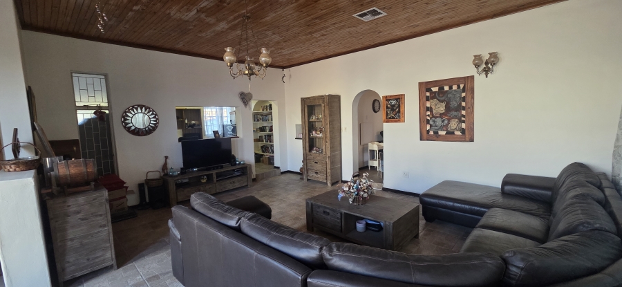 4 Bedroom Property for Sale in Rhodesdene Northern Cape